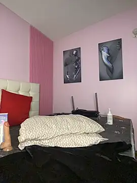 PrettyChloe_'s cam snapshot