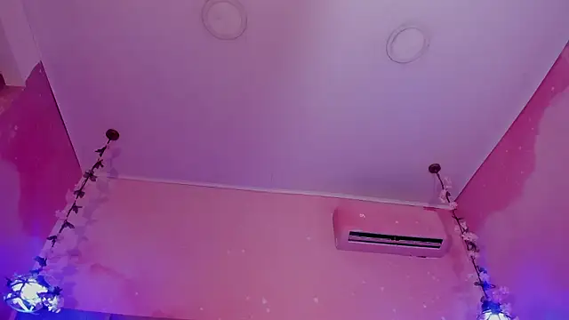 EllyMiller's cam snapshot