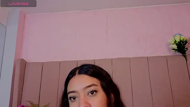 MollyBigBoobs12's cam snapshot