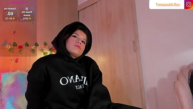 Sofi_Blossom's cam snapshot