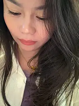 ella-ys's cam snapshot