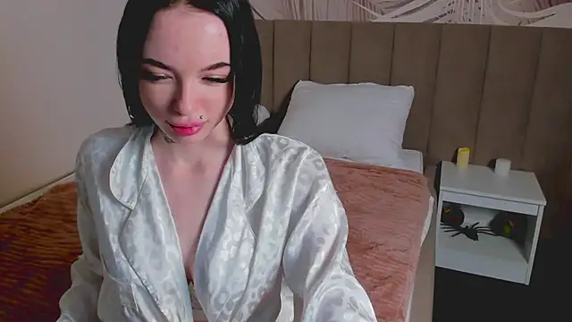 AdelineNoir's cam snapshot