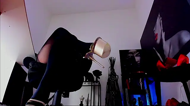 MistressDemisweet's cam snapshot