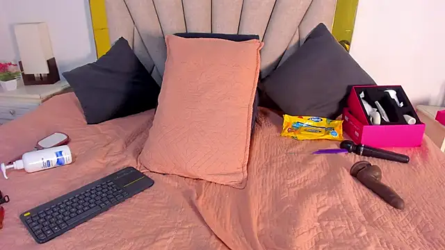 vahiolet_fuentes's cam snapshot