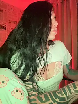 i_am_nina_'s cam snapshot