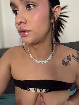 Isabella-Teen's cam snapshot