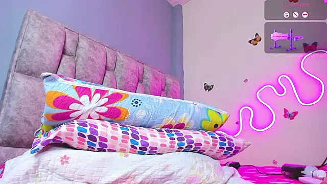 Alhara_Luna's cam snapshot