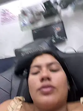 lunarous98's cam snapshot