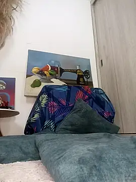 lovely_kitt's cam snapshot