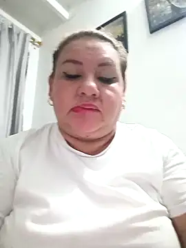 HORNY_MATURE25's cam snapshot