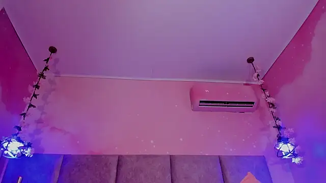 EllyMiller's cam snapshot