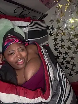 Chocolatebunnyxx96's cam snapshot