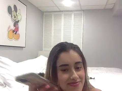 Antonela_fox1's cam snapshot