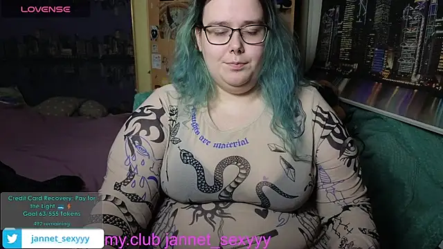 JannetPie's cam snapshot