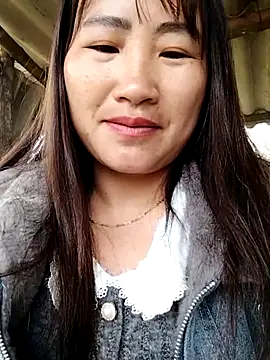 emini-xx's cam snapshot