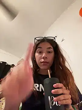 Roci_'s cam snapshot