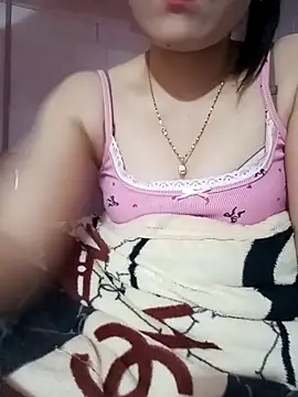 LucyyLy's cam snapshot