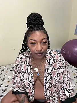 Egyptian_reign's cam snapshot