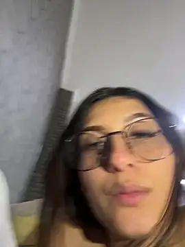 ValerySkinnyy's cam snapshot