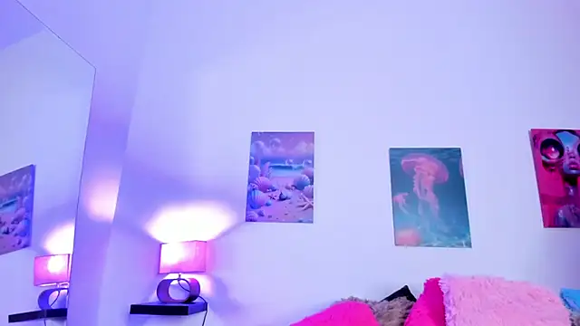 mia_purplee's cam snapshot