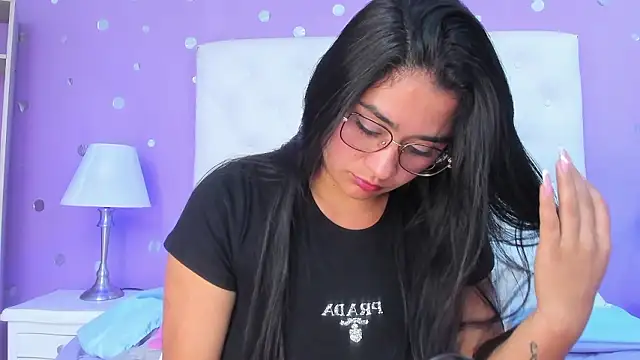 scarlette_15_'s cam snapshot