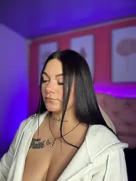 Megaan__More's cam snapshot