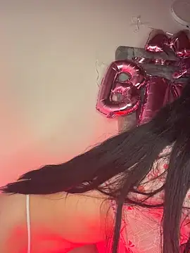 liahouses's cam snapshot