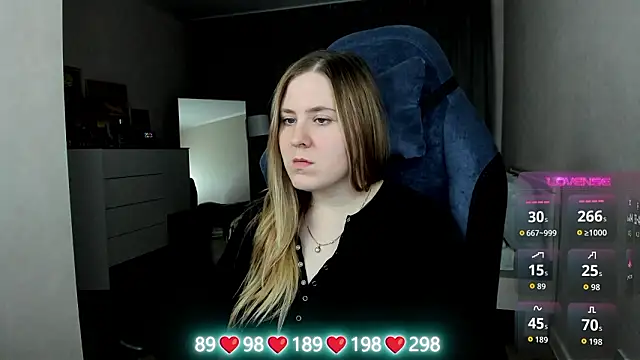 Olivia_Munk's cam snapshot