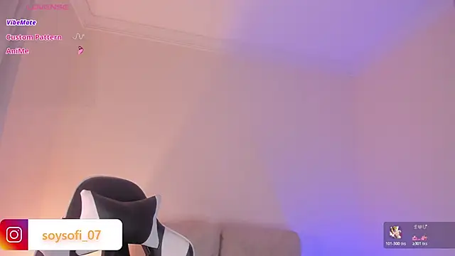 Nina_Blaze's cam snapshot