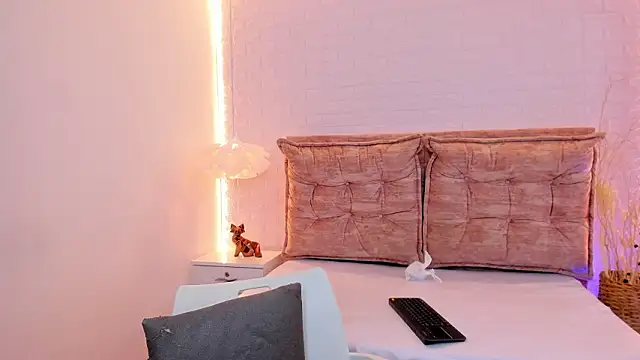 Salome_rouse1's cam snapshot