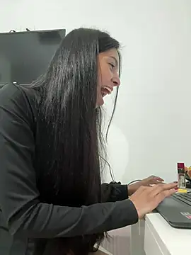 Valeedoll's cam snapshot