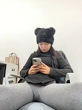 Qrooo's cam snapshot