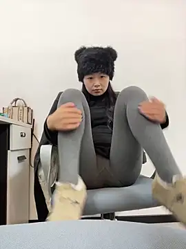 Qrooo's cam snapshot