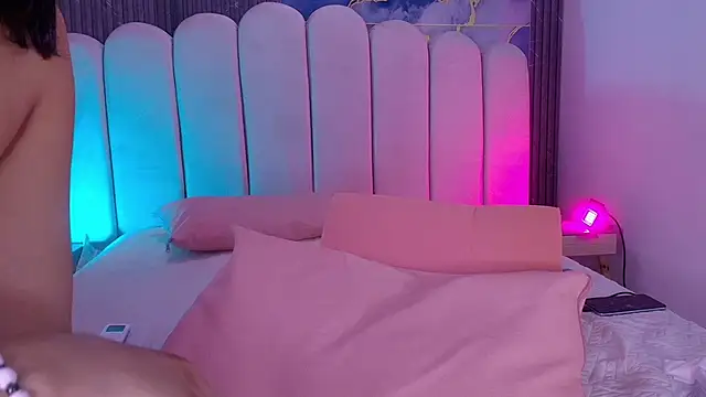 abbyrouss_'s cam snapshot