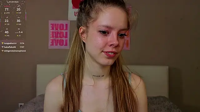 TiffinyMergist live sex cam