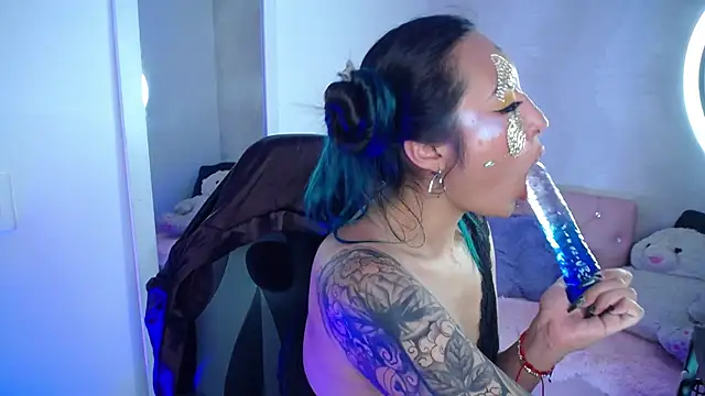 LunaAponte's cam snapshot