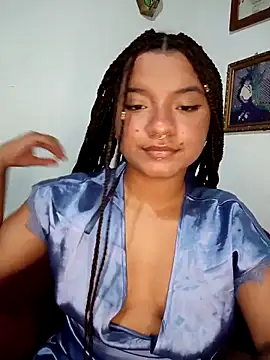 tina_tinitaa's cam snapshot