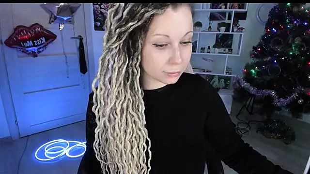 HoneySallyMoore live sex cam