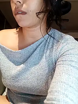 Sara-215's cam snapshot