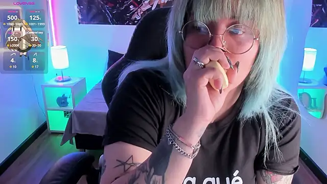 lucky-leah's cam snapshot