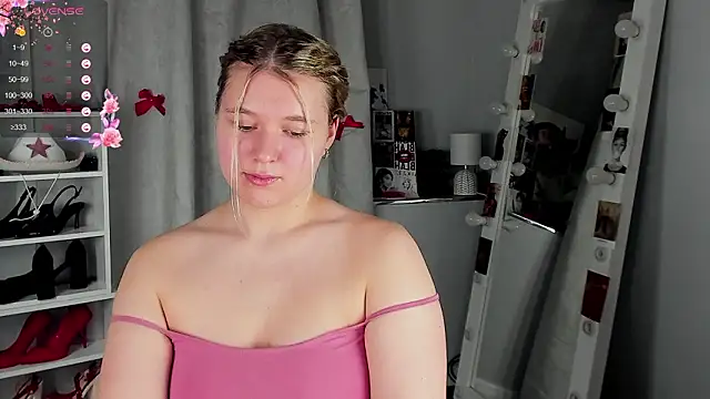 Rebecca_Kelly's cam snapshot