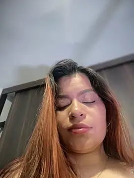 Yaqui_elle's cam snapshot