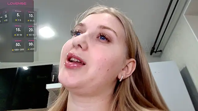 Adr1ana_'s cam snapshot