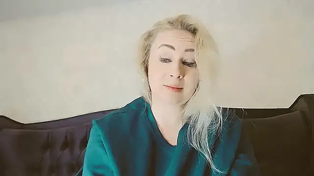 Olesya's cam snapshot