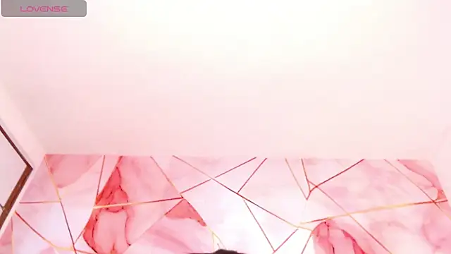 LindaBird live sex cam