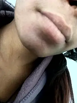 Aaisha-16 live sex cam