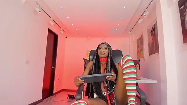 NalaRoux's cam snapshot