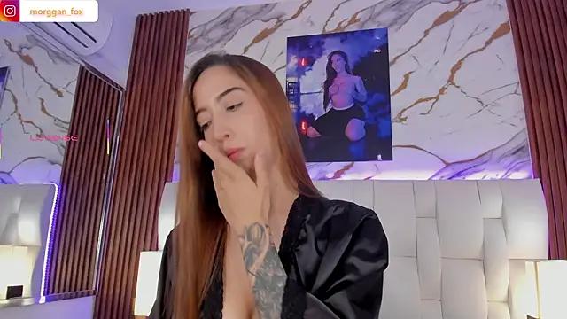 Morggan_Fox_'s cam snapshot