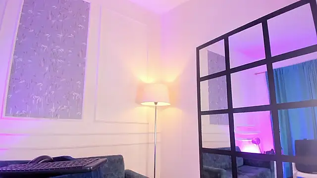 Adrian_Volt live sex cam