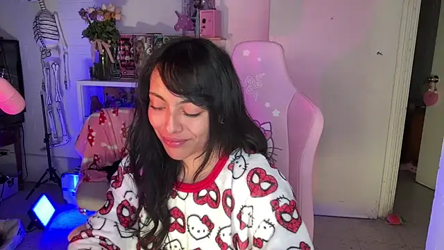 kaithra live sex cam